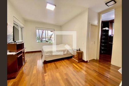 Casa à venda com 4 quartos, 512m² em São Luiz, Belo Horizonte