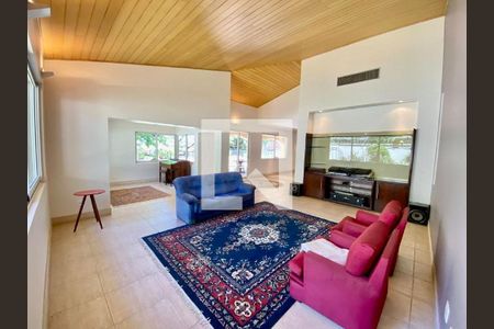 Casa à venda com 4 quartos, 512m² em São Luiz, Belo Horizonte