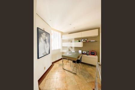 Casa à venda com 3 quartos, 330m² em Copacabana, Belo Horizonte