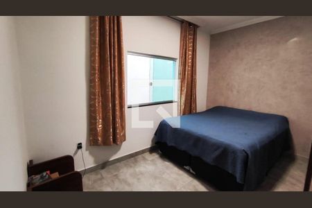 Casa à venda com 2 quartos, 111m² em Jardim Laguna, Contagem