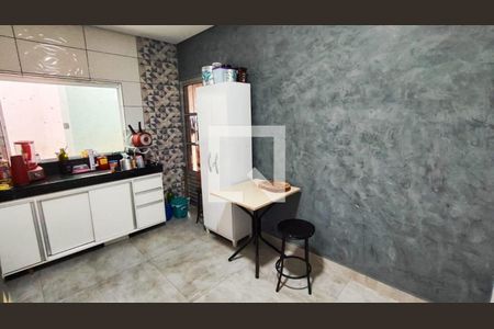 Casa à venda com 2 quartos, 111m² em Jardim Laguna, Contagem