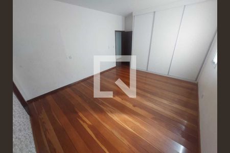Casa para alugar com 4 quartos, 500m² em Castelo, Belo Horizonte