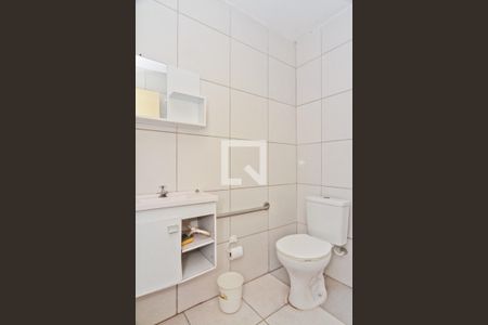 Banheiro de casa para alugar com 1 quarto, 45m² em Vila Ester (zona Norte), São Paulo