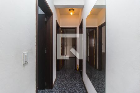 Corredor de casa para alugar com 4 quartos, 200m² em Jardim Fonte Aurea, Poá