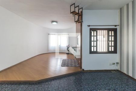 Sala de casa para alugar com 4 quartos, 200m² em Jardim Fonte Aurea, Poá