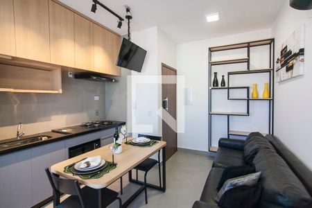 Sala de apartamento para alugar com 1 quarto, 34m² em Saraiva, Uberlândia