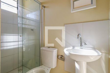 Banheiro de kitnet/studio para alugar com 1 quarto, 22m² em Rio Pequeno, São Paulo