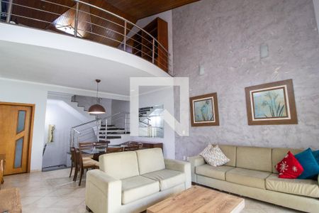 Sala de casa de condomínio para alugar com 3 quartos, 232m² em Chácaras Reunidas São Jorge, Sorocaba