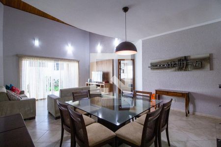 Sala de casa de condomínio para alugar com 3 quartos, 232m² em Chácaras Reunidas São Jorge, Sorocaba