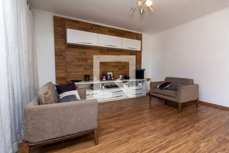 Sala de casa para alugar com 4 quartos, 250m² em Vila Nhocuné, São Paulo