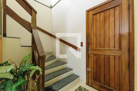 Sala 1 de casa para alugar com 4 quartos, 200m² em Auxiliadora, Porto Alegre