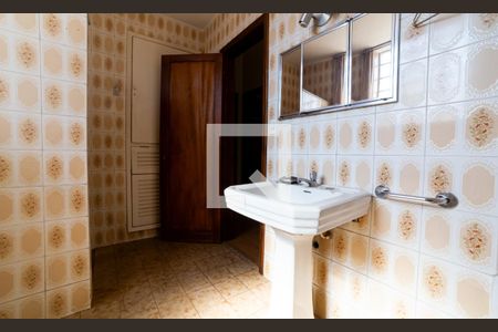 Banheiro Social de casa para alugar com 8 quartos, 883m² em Santa Tereza, Belo Horizonte