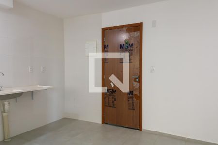 Sala de apartamento para alugar com 2 quartos, 40m² em Inhaúma, Rio de Janeiro