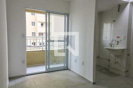 Sala de apartamento para alugar com 2 quartos, 40m² em Inhaúma, Rio de Janeiro