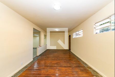 Sala 1 de casa para alugar com 5 quartos, 563m² em Calafate, Belo Horizonte