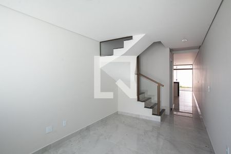 Sala de casa para alugar com 3 quartos, 120m² em Candelária, Belo Horizonte