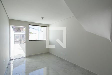 Sala de casa para alugar com 3 quartos, 120m² em Candelária, Belo Horizonte