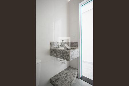 Lavabo de casa para alugar com 3 quartos, 120m² em Candelária, Belo Horizonte