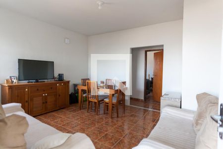 Sala de casa à venda com 2 quartos, 354m² em Bandeirantes, Contagem