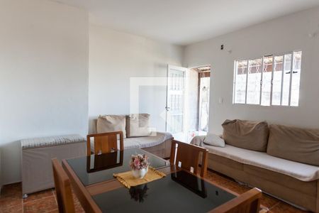 Sala de casa à venda com 2 quartos, 354m² em Bandeirantes, Contagem