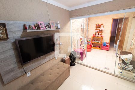 Sala de TV de casa à venda com 3 quartos, 400m² em Vila Nova Teixeira, Campinas