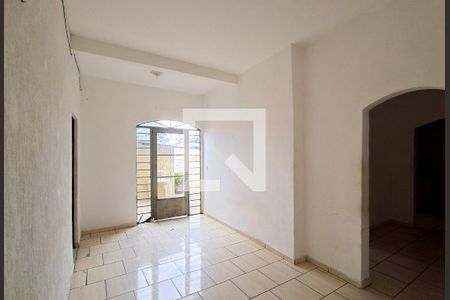 Sala 2 de casa à venda com 3 quartos, 250m² em Santa Cruz, Belo Horizonte