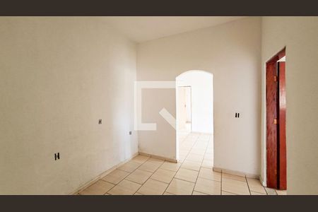 Sala de casa à venda com 3 quartos, 250m² em Santa Cruz, Belo Horizonte