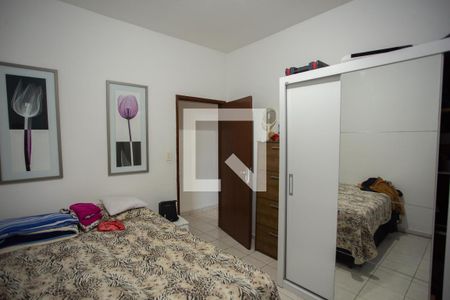 Quarto 2 de casa à venda com 2 quartos, 300m² em Vila Guaca, São Paulo