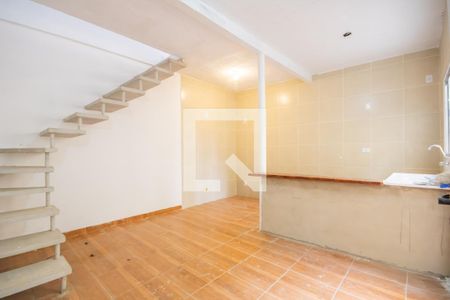 Sala e Cozinha de casa para alugar com 1 quarto, 50m² em Cipava, Osasco