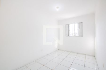 Quarto 1 de apartamento para alugar com 2 quartos, 54m² em Jaguaribe, Osasco