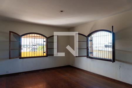 Sala de casa para alugar com 4 quartos, 550m² em Jardim Santa Maria, Jacareí