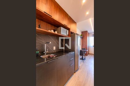 Sala/Cozinha de kitnet/studio à venda com 1 quarto, 30m² em Boa Vista, Porto Alegre