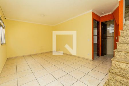 Sala de casa de condomínio para alugar com 3 quartos, 160m² em Vila Lais, São Paulo