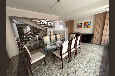 Casa à venda com 4 quartos, 337m² em Palmares, Belo Horizonte