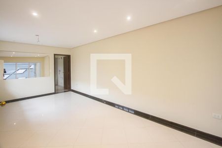 Sala de casa à venda com 3 quartos, 220m² em Jardim Caravelas, São Paulo