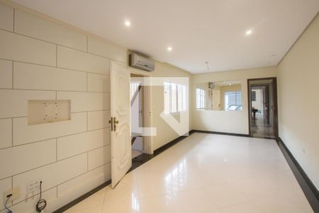 Sala de casa à venda com 3 quartos, 220m² em Jardim Caravelas, São Paulo