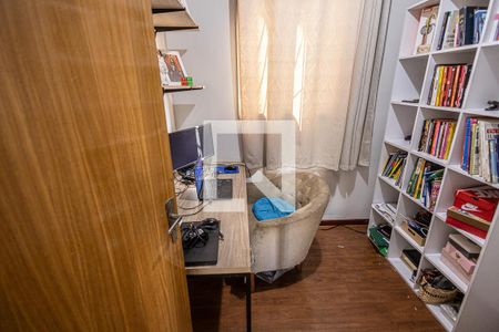 Quarto 1 de apartamento à venda com 3 quartos, 61m² em Guarani, Belo Horizonte