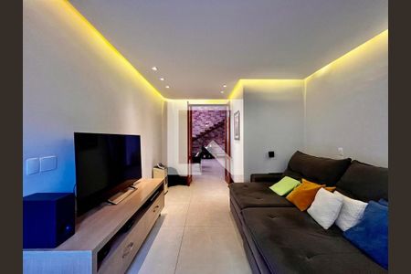 Sala TV de casa para alugar com 3 quartos, 235m² em Fazenda Santa Cândida, Campinas