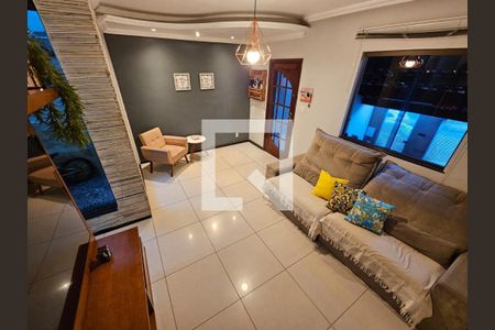 Sala de casa à venda com 3 quartos, 120m² em Cabral, Contagem