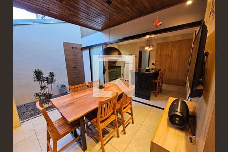 Espaço Gourmet de casa à venda com 3 quartos, 120m² em Cabral, Contagem