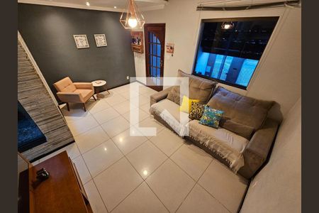 Sala de casa à venda com 3 quartos, 120m² em Cabral, Contagem