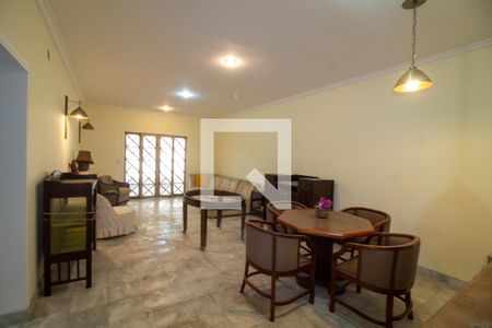 Sala de casa para alugar com 4 quartos, 960m² em Santo Amaro, São Paulo