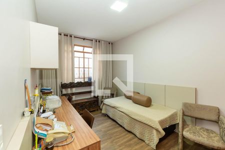 Quarto 1 de casa à venda com 4 quartos, 264m² em Carlos Prates, Belo Horizonte