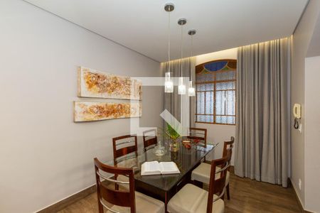 Sala de casa à venda com 4 quartos, 264m² em Carlos Prates, Belo Horizonte