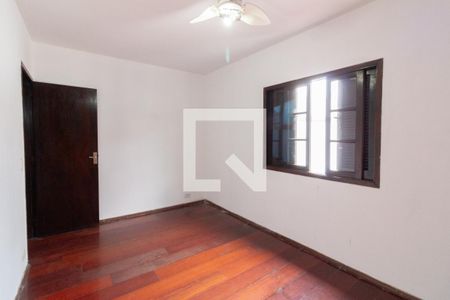 Quarto 2 de casa à venda com 2 quartos, 120m² em Jardim Ester, São Paulo