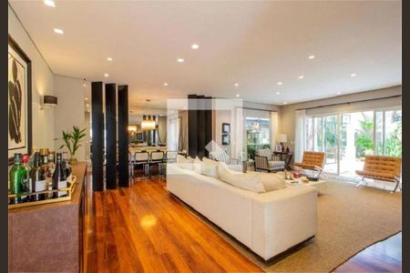 Casa à venda com 4 quartos, 341m² em Jardim Viana, São Paulo