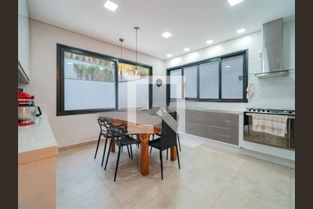 Casa à venda com 4 quartos, 520m² em Alphaville Conde II, Barueri