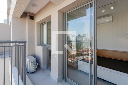 Varanda de kitnet/studio para alugar com 1 quarto, 24m² em Santo Amaro, São Paulo