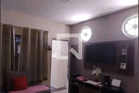 Casa à venda com 3 quartos, 100m² em Vila Paulistania, São Paulo