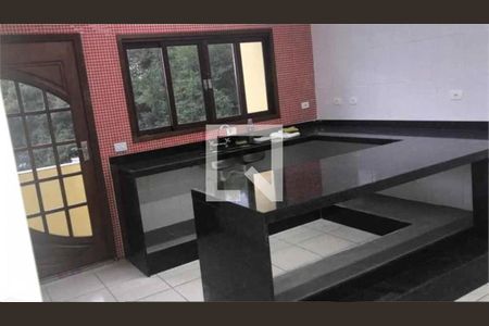 Casa à venda com 4 quartos, 480m² em Cerâmica, São Caetano do Sul